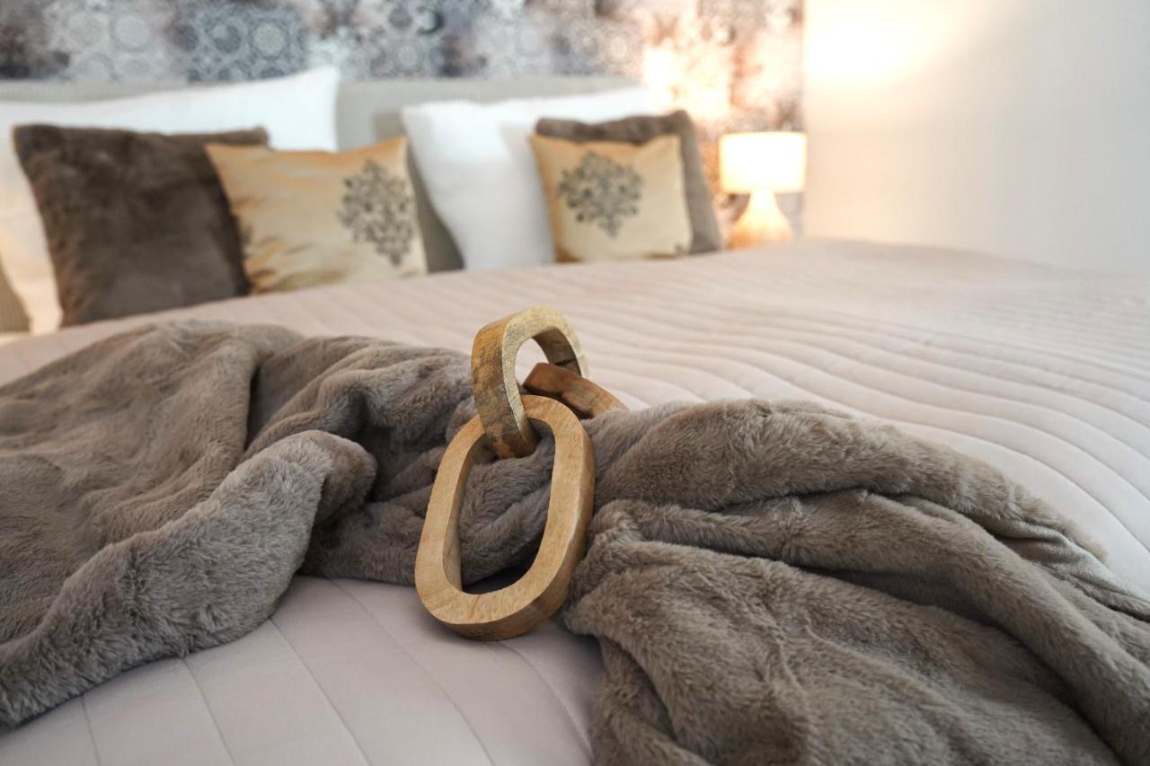 Kamin, Parkplatz, Balkon, Stilvolles Zuhause,Grosszuegig Apartment Paderborn Ngoại thất bức ảnh