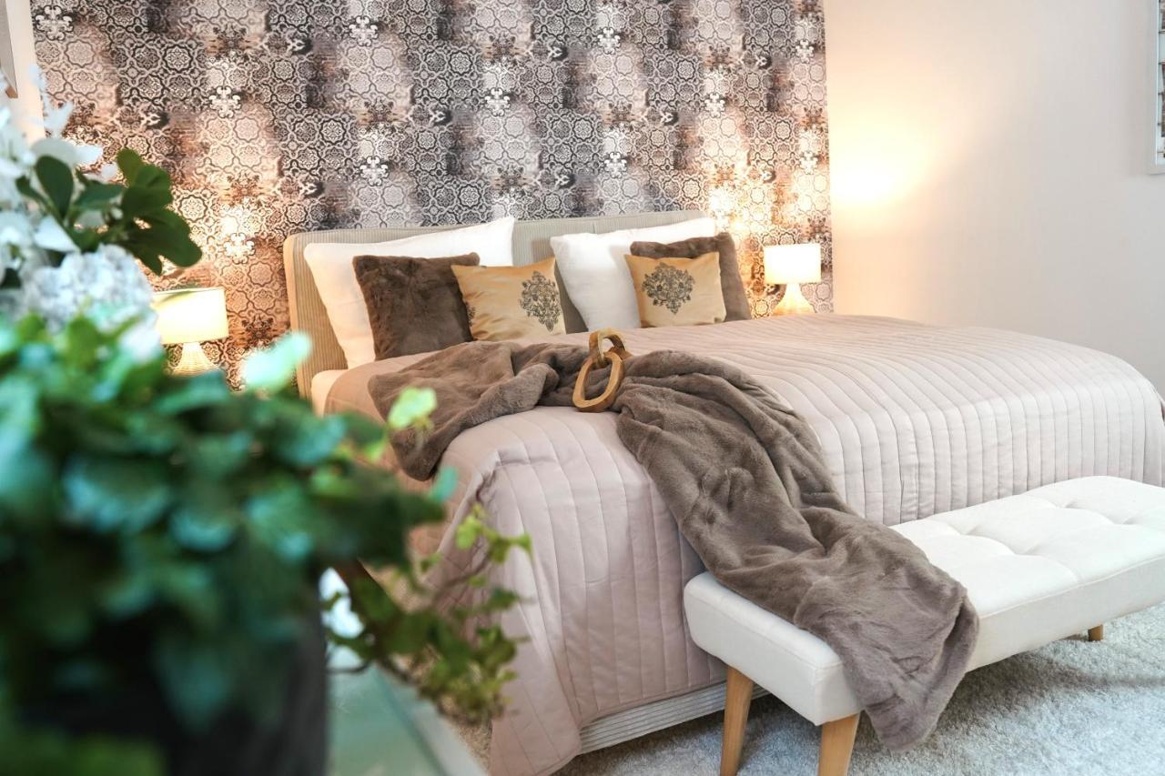 Kamin, Parkplatz, Balkon, Stilvolles Zuhause,Grosszuegig Apartment Paderborn Ngoại thất bức ảnh